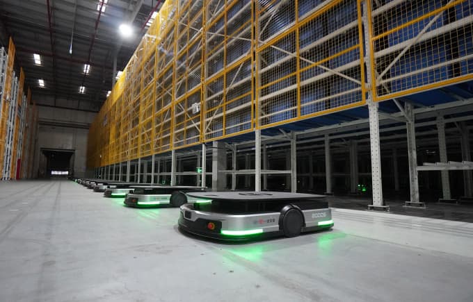 Pallet Four-Way Shuttle Robot + Mini-FlyBox AS/RS